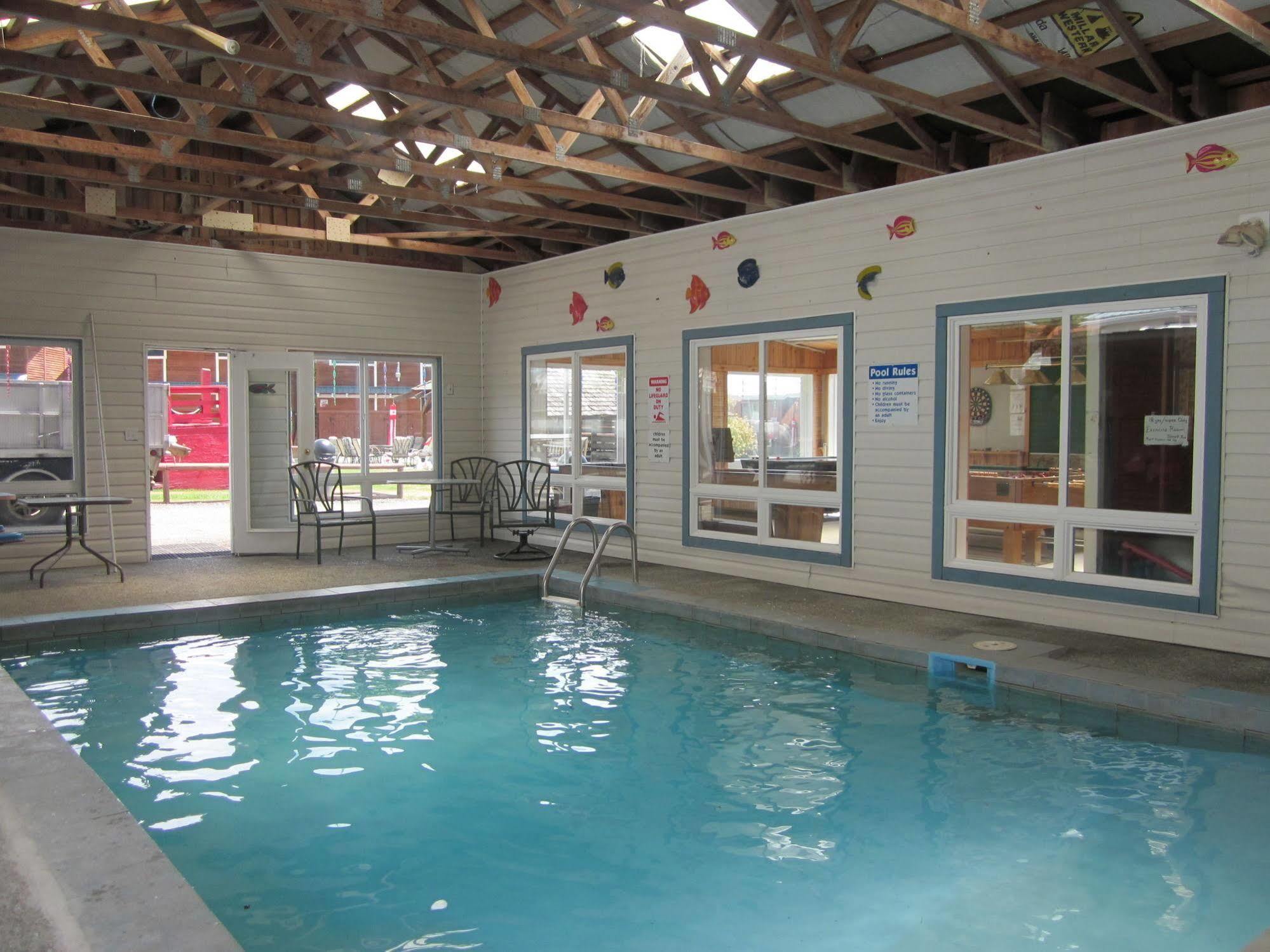 Oceanside Resort Powell River Exterior photo